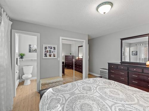 815 Steele Road, Kelowna, BC - Indoor Photo Showing Bedroom