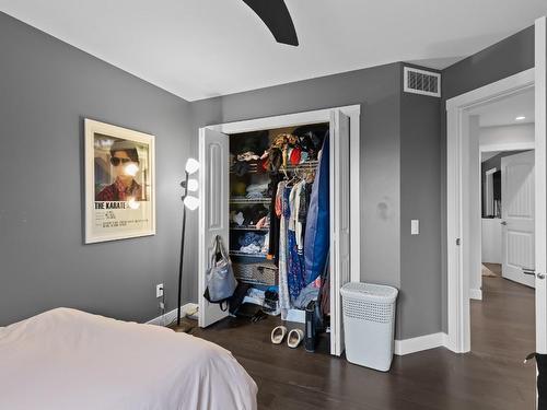 1250 Tanemura Crescent, Kelowna, BC - Indoor Photo Showing Bedroom
