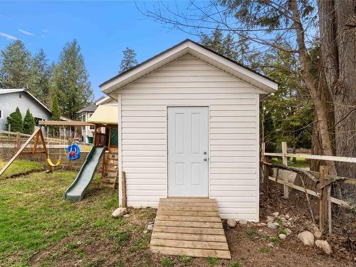 2975 Patterson Street, Armstrong, BC - Outdoor With Exterior