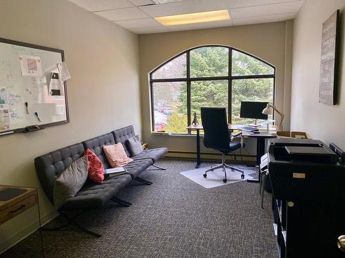 Bureau - 3 Rue Turgeon, Sainte-Thérèse, QC - Indoor Photo Showing Office