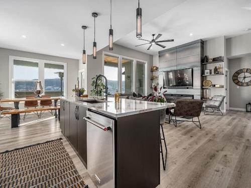 3640 Sillaro Drive, Kamloops, BC - Indoor Photo Showing Kitchen With Upgraded Kitchen