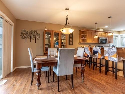 754 Mccurrach Road, Kamloops, BC - Indoor Photo Showing Dining Room