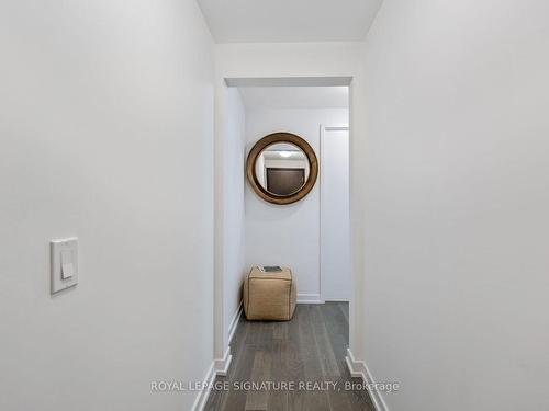 1411-1 Yorkville Ave, Toronto, ON - Indoor Photo Showing Other Room