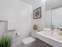 1411-1 Yorkville Ave, Toronto, ON  - Indoor Photo Showing Bathroom 