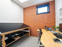 Bureau - 