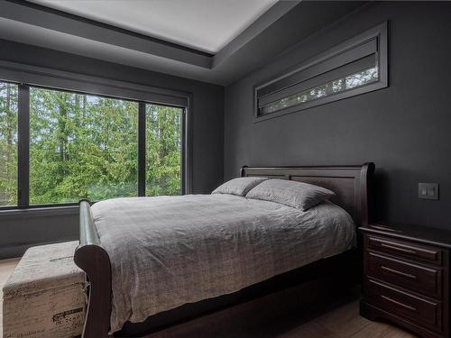 2635 Steve Ellis Rd, Nanaimo, BC - Indoor Photo Showing Bedroom