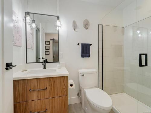 514-515 Chatham St, Victoria, BC - Indoor Photo Showing Bathroom