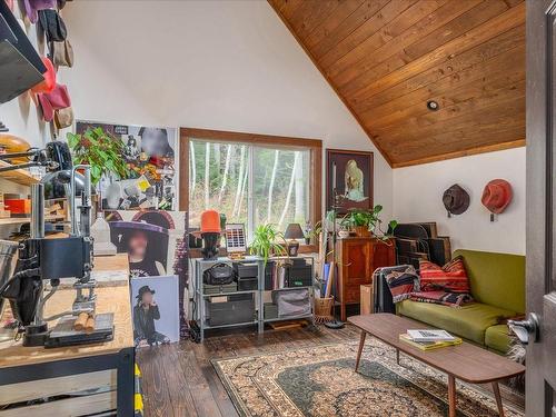 9721 West Coast Rd, Sooke, BC - Indoor Photo Showing Other Room