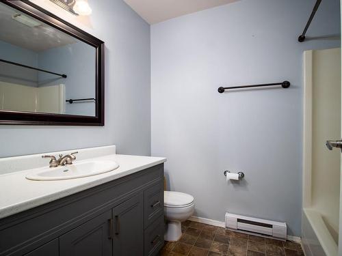 44 Porter Rd, Nanaimo, BC - Indoor Photo Showing Bathroom