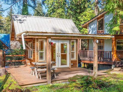 22 Captain Kidds Terr, Protection Island, BC - Outdoor With Deck Patio Veranda