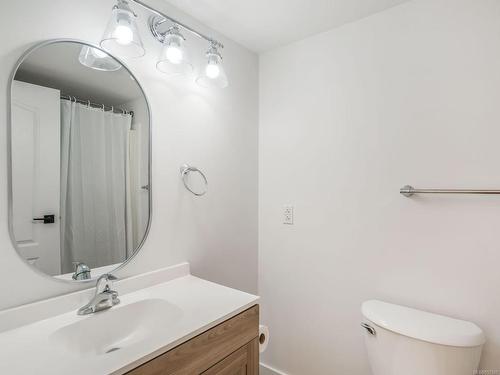 316-30 Cavan St, Nanaimo, BC - Indoor Photo Showing Bathroom