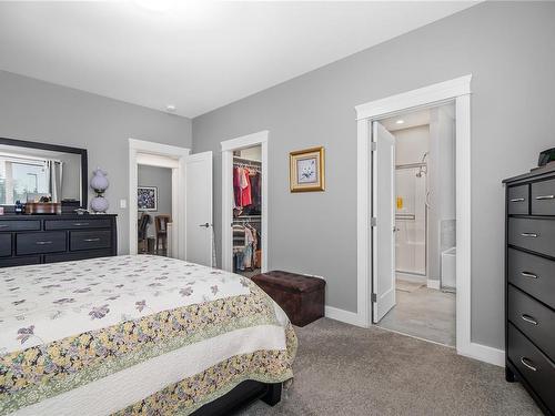 1-2991 North Beach Dr, Campbell River, BC - Indoor Photo Showing Bedroom