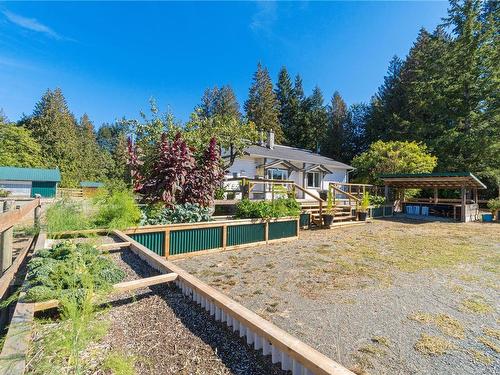 3155 Grant Rd, Courtenay, BC - Outdoor