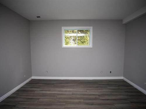1771 Broadway Avenue, Thunder Bay, ON - Indoor Photo Showing Other Room