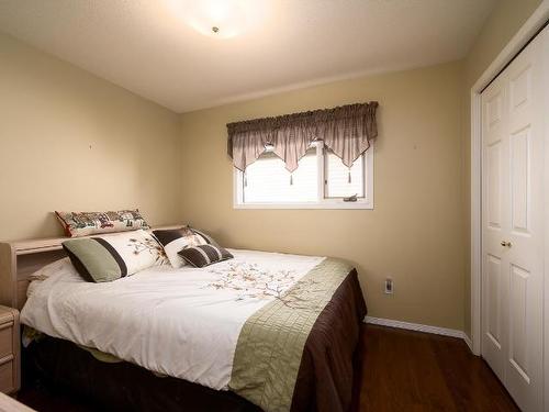 14-2030 Van Horne Drive, Kamloops, BC - Indoor Photo Showing Bedroom