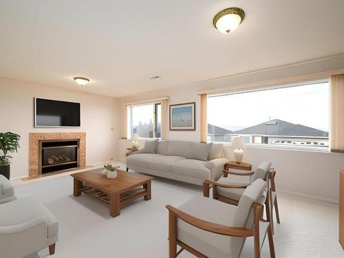 14-2030 Van Horne Drive, Kamloops, BC - Indoor Photo Showing Living Room With Fireplace