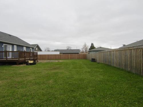 825 Huffman Court, Fort Frances, ON - Outdoor With Deck Patio Veranda With Backyard