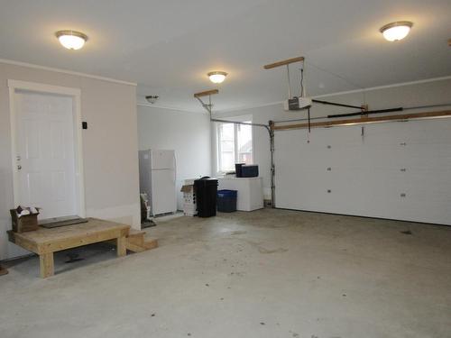 825 Huffman Court, Fort Frances, ON - Indoor Photo Showing Garage