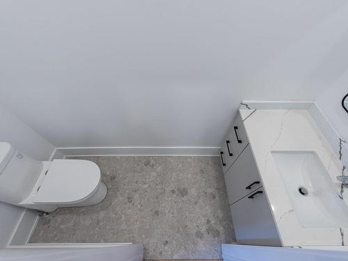 Powder room - 8225 Rue Drolet, Montréal (Villeray/Saint-Michel/Parc-Extension), QC - Indoor Photo Showing Bathroom