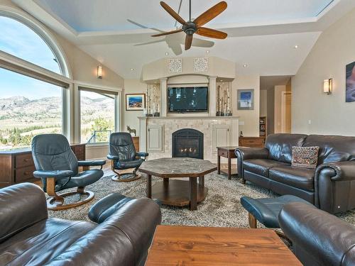 439 Panorama Crescent, Okanagan Falls, BC - Indoor Photo Showing Living Room With Fireplace