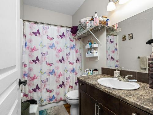 3174 Mustang Court, Kelowna, BC - Indoor Photo Showing Bathroom
