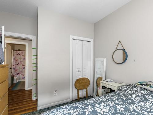 3174 Mustang Court, Kelowna, BC - Indoor Photo Showing Bedroom