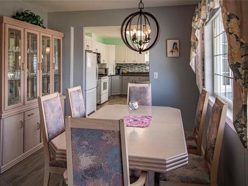 481 Hody Drive, Okanagan Falls, BC - Indoor Photo Showing Dining Room