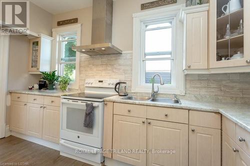 1244 Talbot St, St. Thomas, ON - Indoor Photo Showing Kitchen With Double Sink