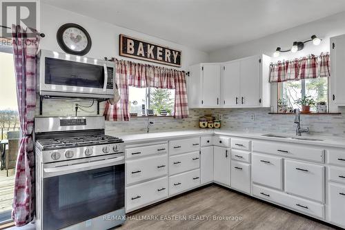 848 County Rd 41, Brighton, ON - Indoor Photo Showing Kitchen