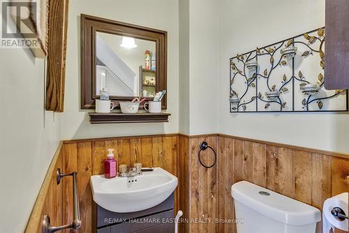 848 County Rd 41, Brighton, ON - Indoor Photo Showing Bathroom