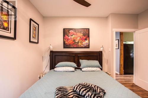 8098 Laidlaw Avenue, Ramara, ON - Indoor Photo Showing Bedroom