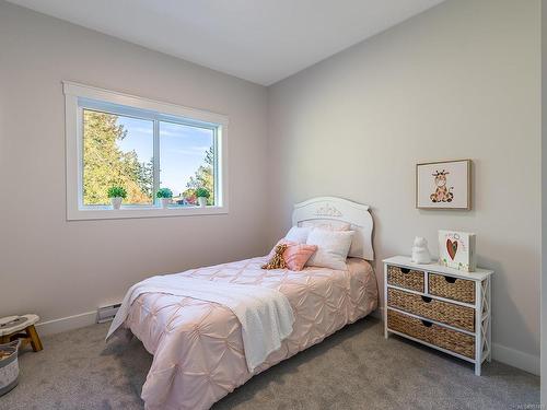 132-600 Ninth St, Nanaimo, BC - Indoor Photo Showing Bedroom