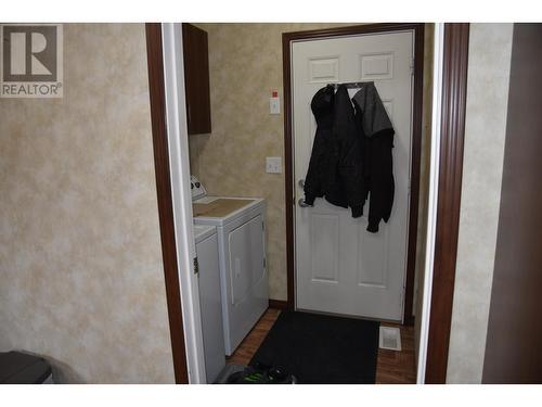 2305 Murray Road, Quesnel, BC - Indoor Photo Showing Laundry Room
