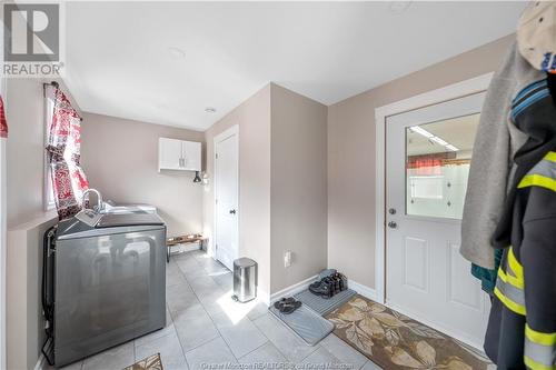 8 Carmel Crt, Trois Ruisseaux, NB - Indoor Photo Showing Laundry Room