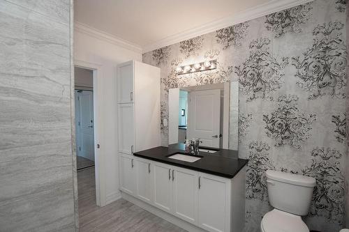 101 Shoreview Place|Unit #608, Stoney Creek, ON - Indoor Photo Showing Bathroom