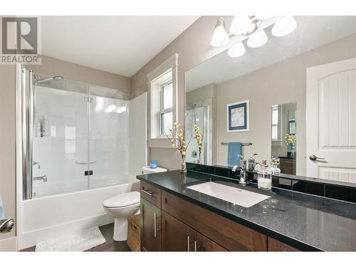 4400 Mclean Creek Road Unit# 201, Penticton, BC - Indoor Photo Showing Bathroom