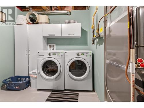 4400 Mclean Creek Road Unit# 201, Penticton, BC - Indoor Photo Showing Laundry Room