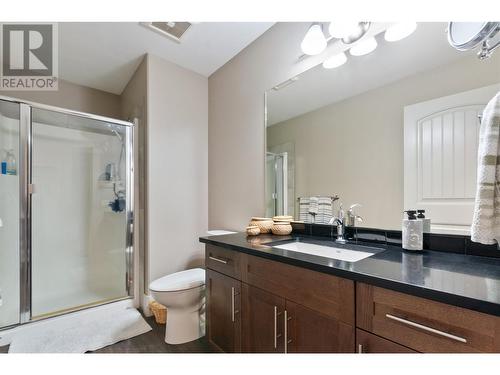 4400 Mclean Creek Road Unit# 201, Penticton, BC - Indoor Photo Showing Bathroom