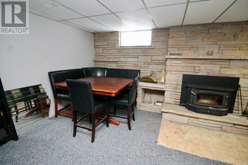 5862 Wellington Rd 7 Rr 6, Guelph/Eramosa, ON - Indoor With Fireplace