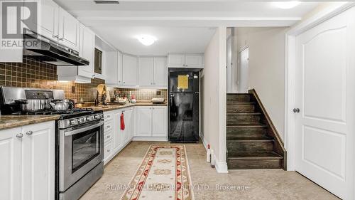 19 Benjamin Boake Trail, Toronto, ON - Indoor Photo Showing Kitchen