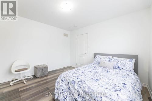 66 Shoreacres Drive, Kitchener, ON - Indoor Photo Showing Bedroom