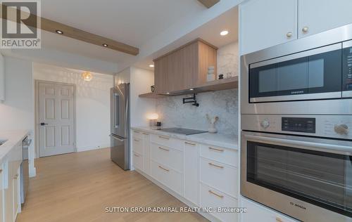 #1908 -5444 Yonge St, Toronto, ON - Indoor Photo Showing Kitchen With Upgraded Kitchen