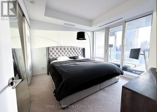 #4203 -180 University Ave, Toronto, ON - Indoor Photo Showing Bedroom