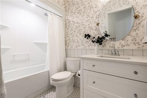 51075 Deeks Road S, Wainfleet, ON - Indoor Photo Showing Bedroom