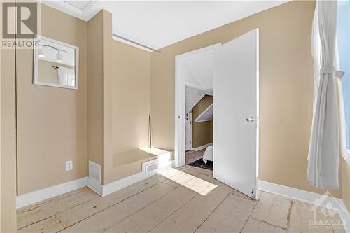135 Upper Lorne Place, Ottawa, ON - Indoor Photo Showing Other Room