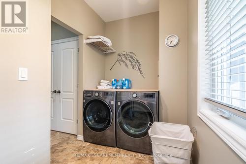 694 Centre Rd, Hamilton, ON - Indoor Photo Showing Laundry Room