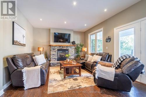 694 Centre Rd, Hamilton, ON - Indoor Photo Showing Living Room With Fireplace