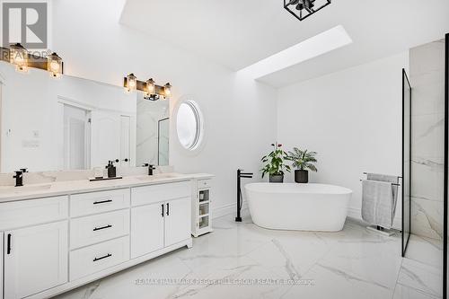 16 Bridle Tr, Springwater, ON - Indoor Photo Showing Bathroom
