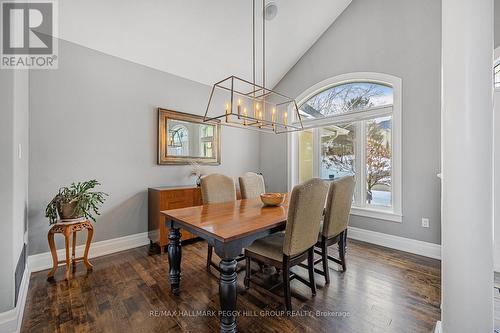 16 Bridle Tr, Springwater, ON - Indoor Photo Showing Dining Room