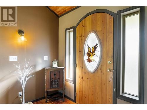 627 Grandview Bench Road Se, Salmon Arm, BC - Indoor Photo Showing Other Room